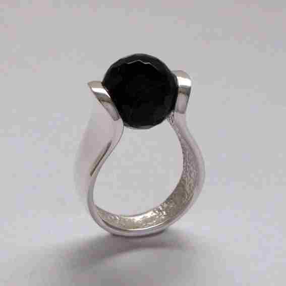 ЗАЩИТА НА КОЛЬЦО Выкл. Slada Купить по правилам серебряное кольцо с черным агатом, почистить…